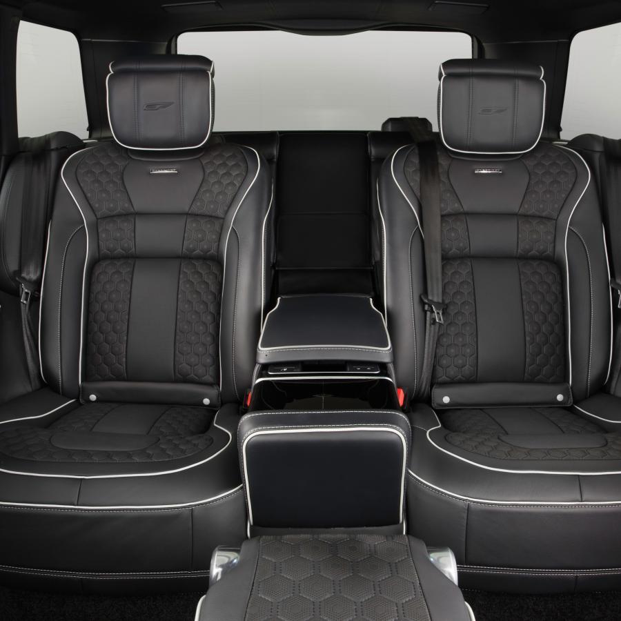 Интерьер Land Rover Range Rover by Overfinch (L405) 2018 года  (фото 8 из 9)